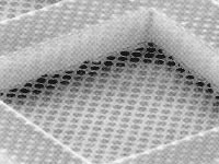 Quantifoil R 2/2 with Ultrathin Carbon (2 nm), 400 Mesh, Gold, 100/pk